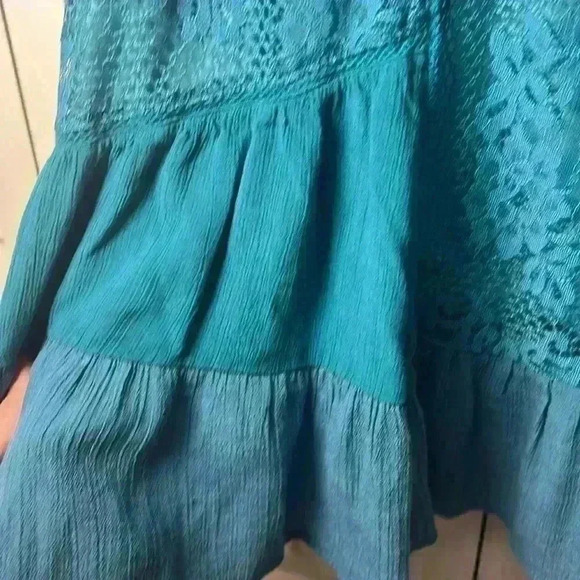 One World Live and Let Live Knit Lace Ruffled Hem Hi-Lo Tank Top Size M Teal - Picture 6 of 11